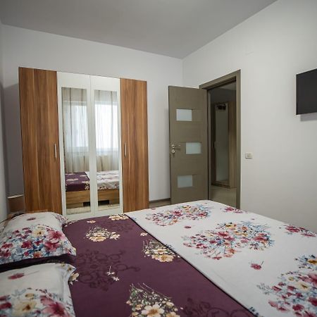 Apartament Alexandra Navodari Exterior photo